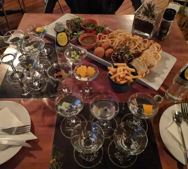 Carbon Bistro