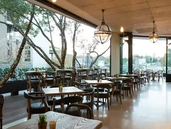Life Grand Café Hazeldean
